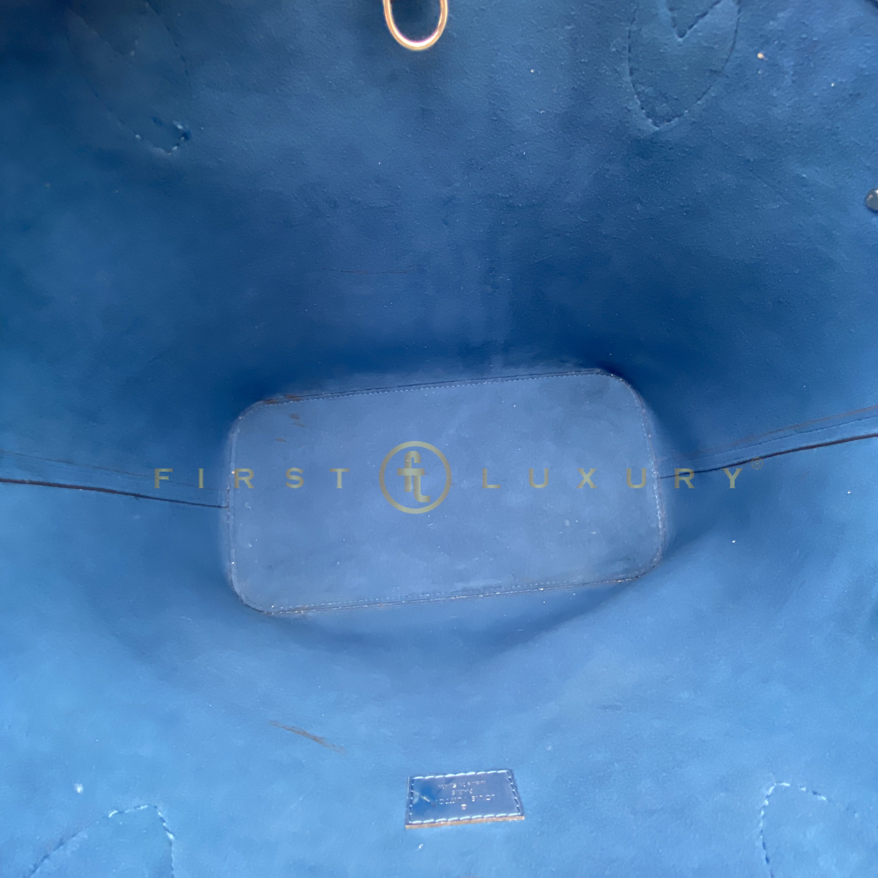 default-img