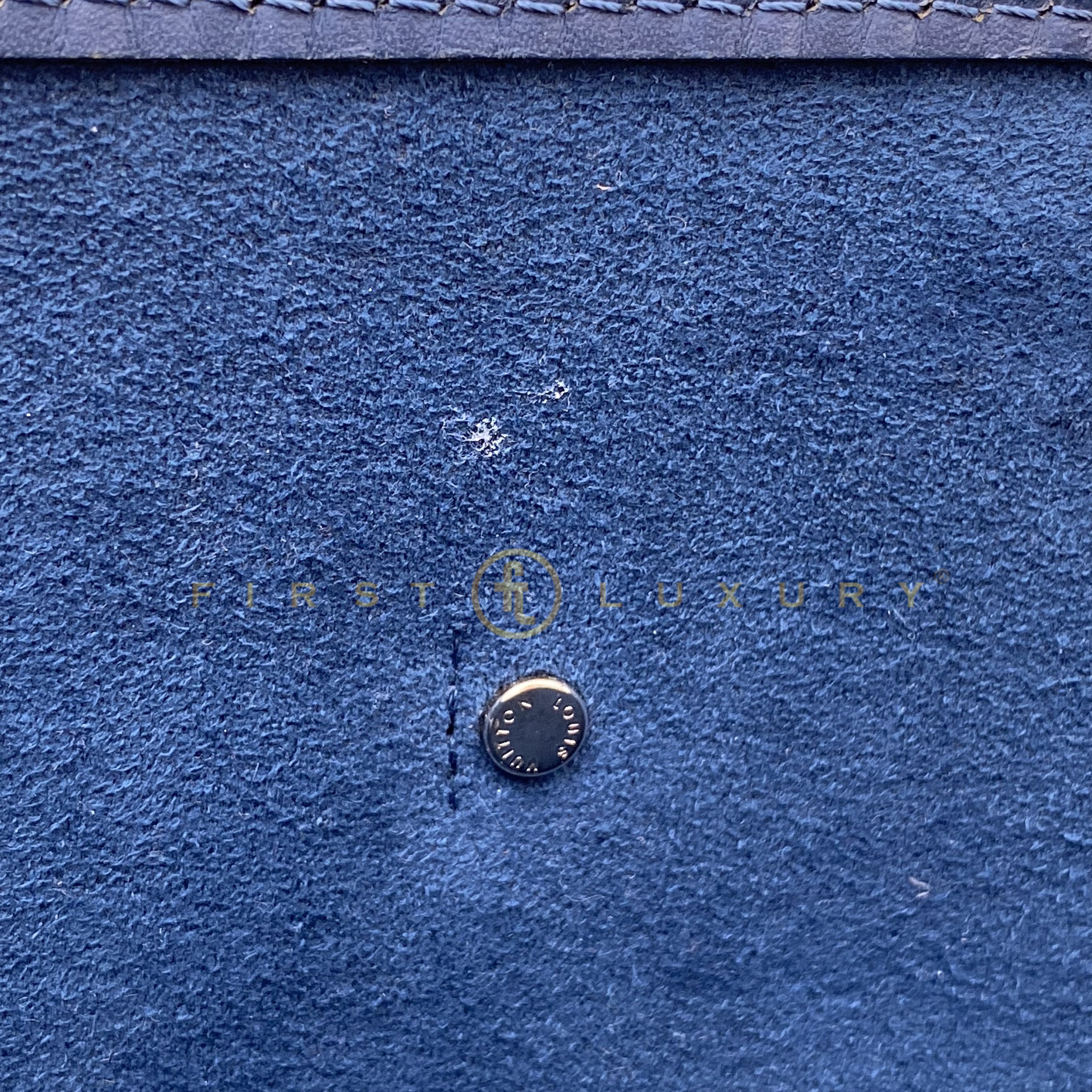 default-img