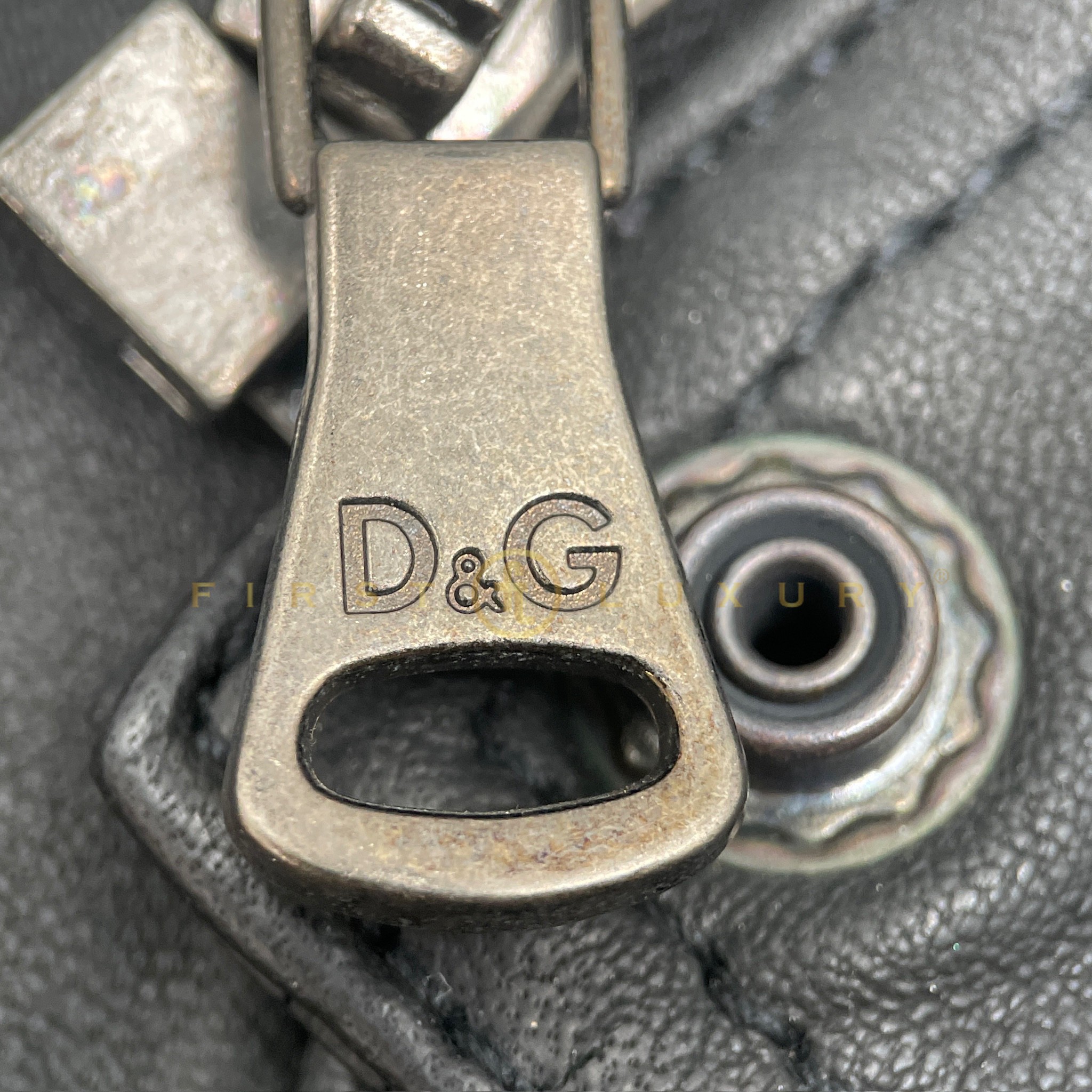default-img