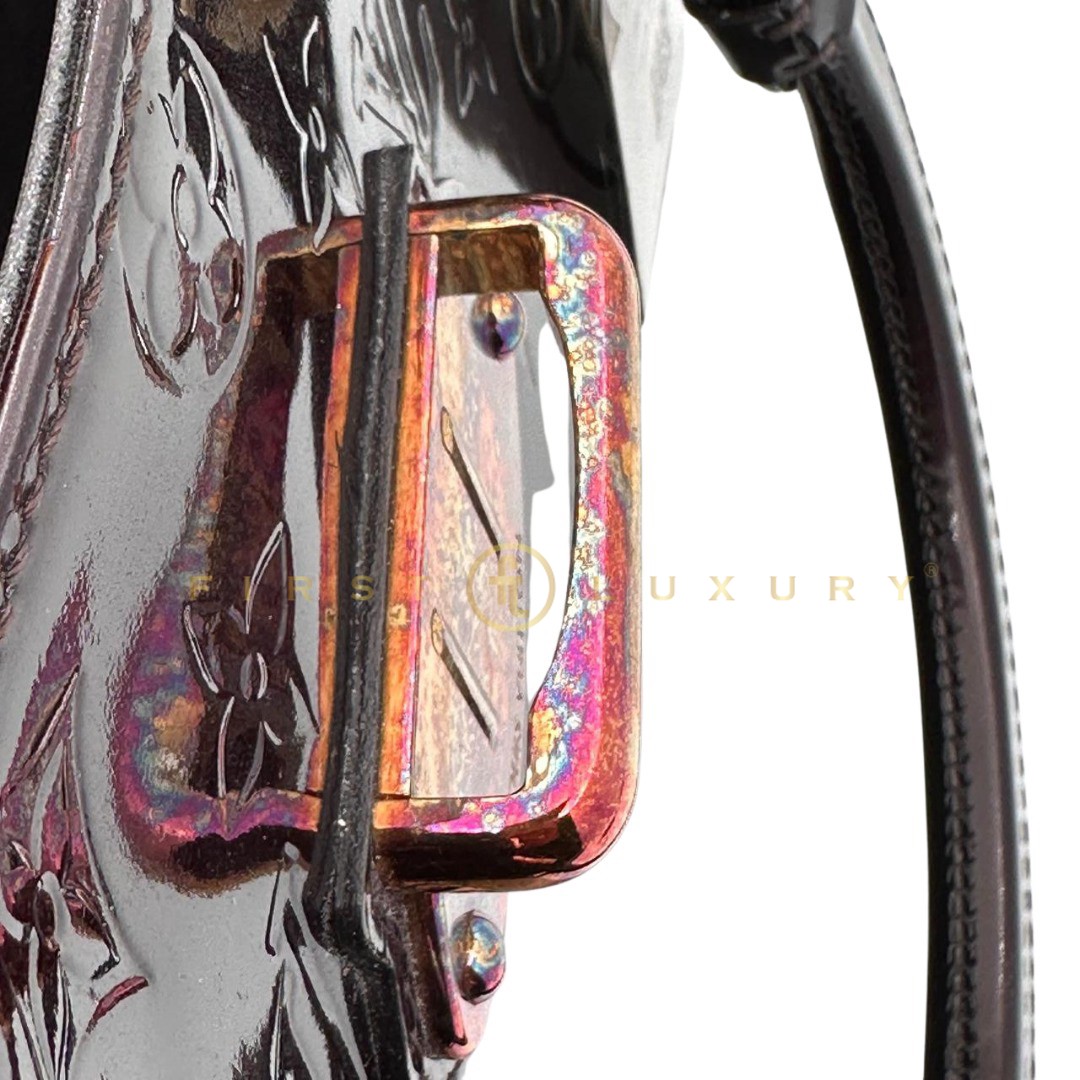 default-img