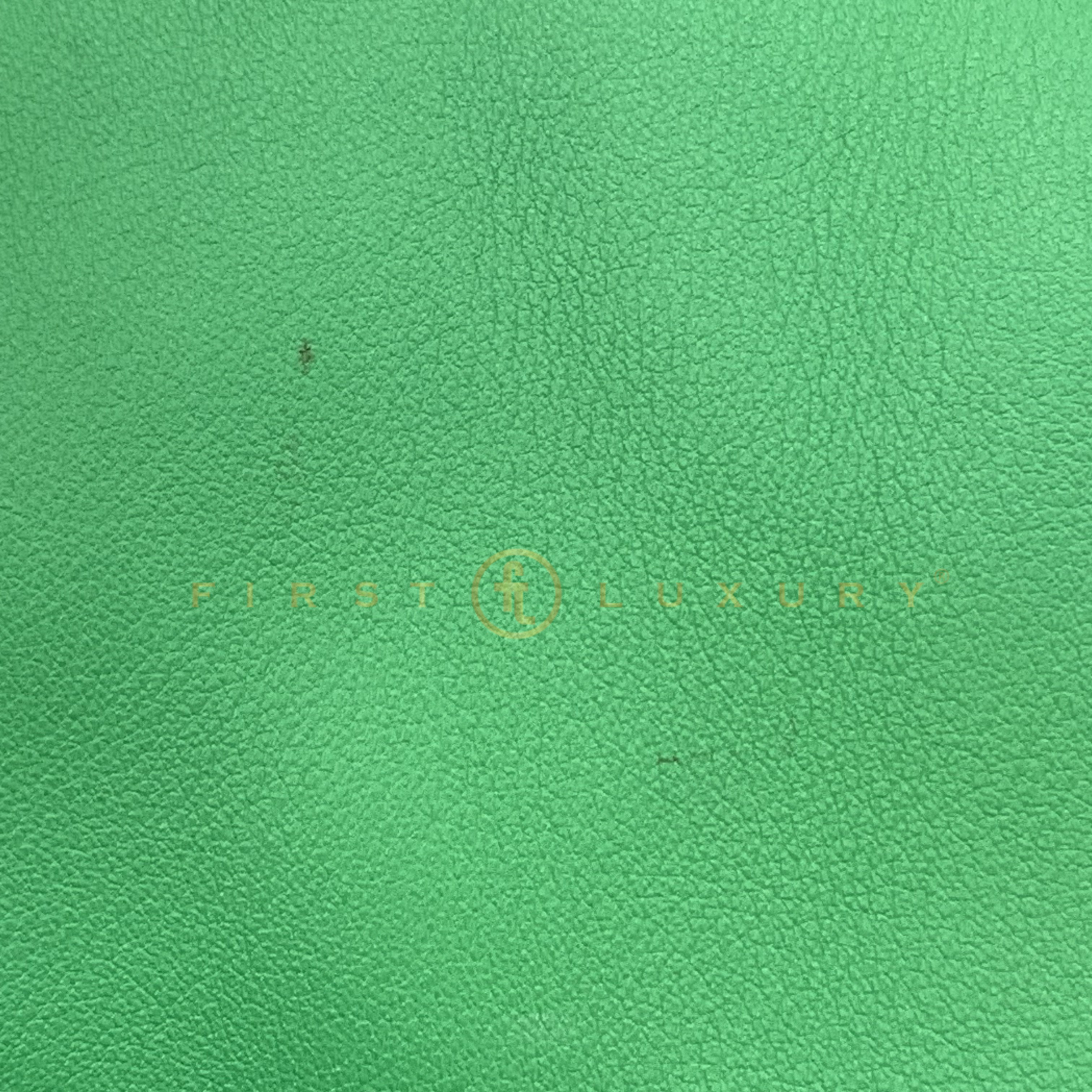 default-img