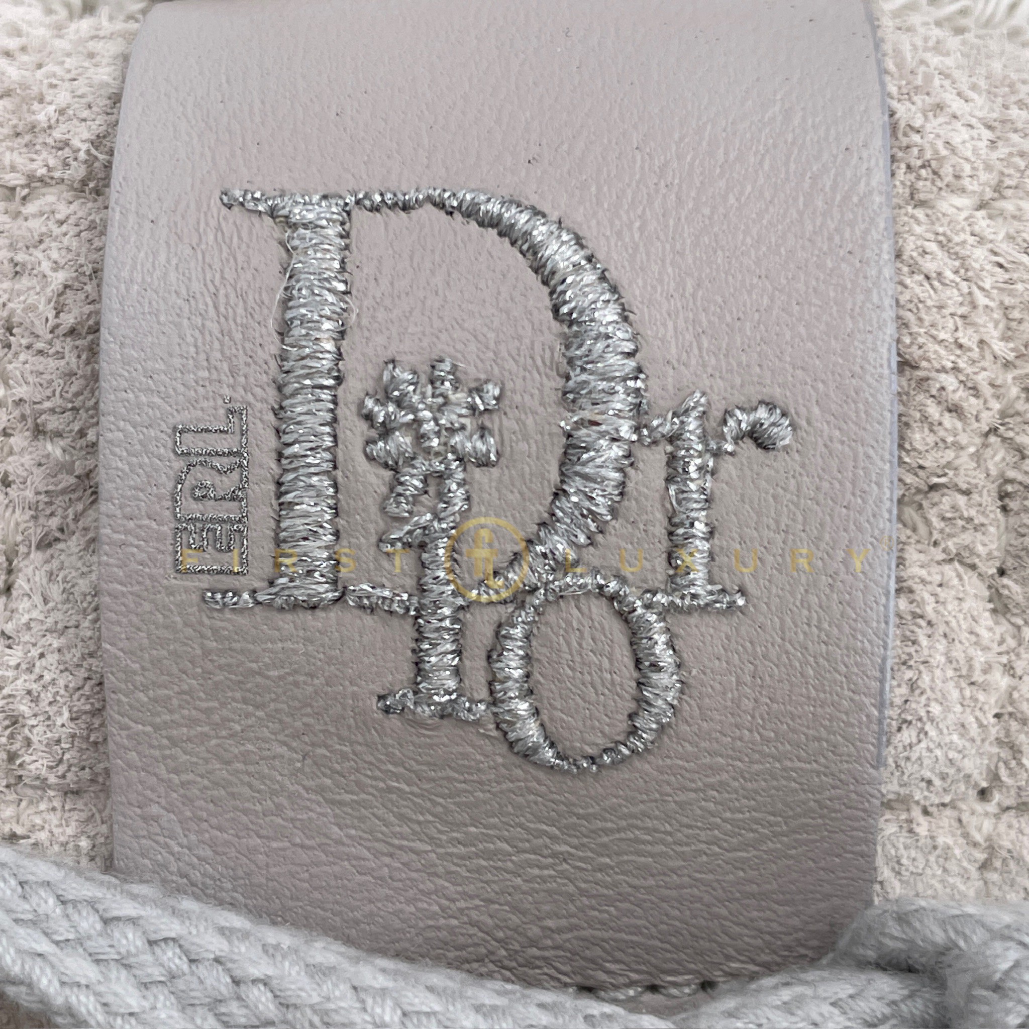 default-img