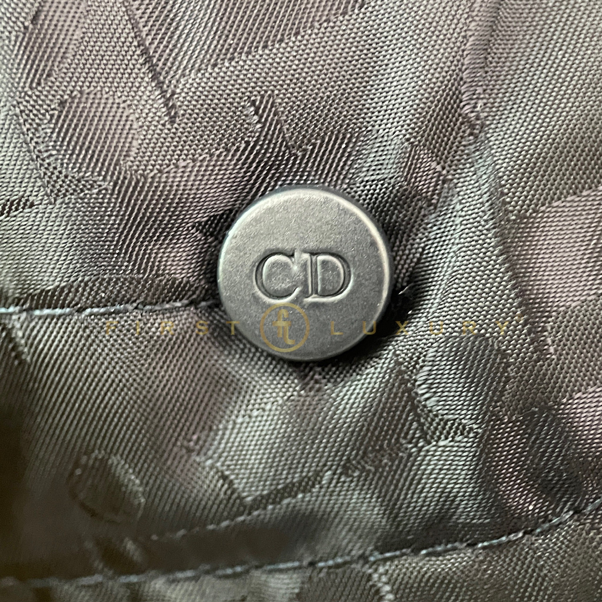 default-img