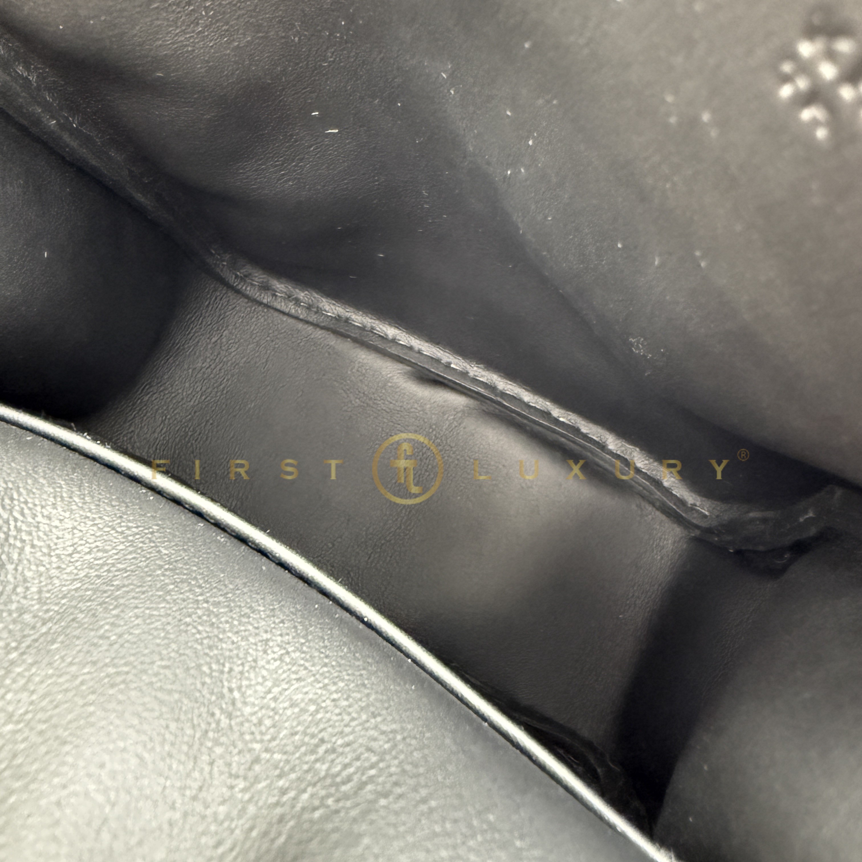 default-img