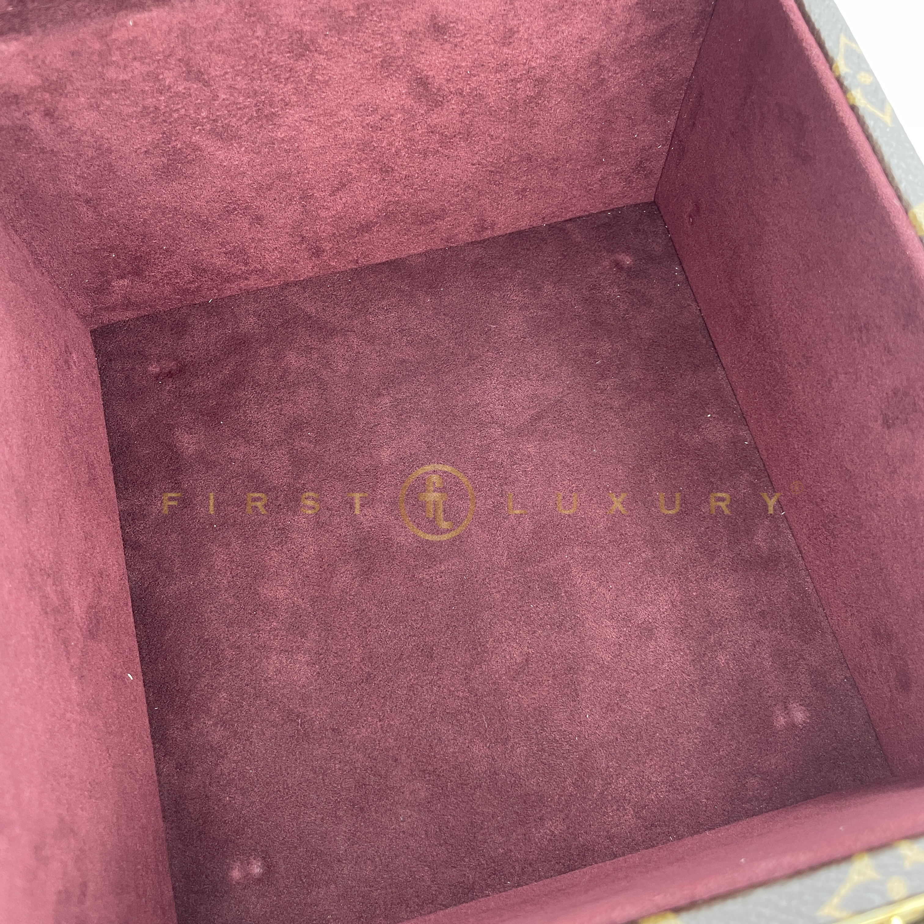 default-img