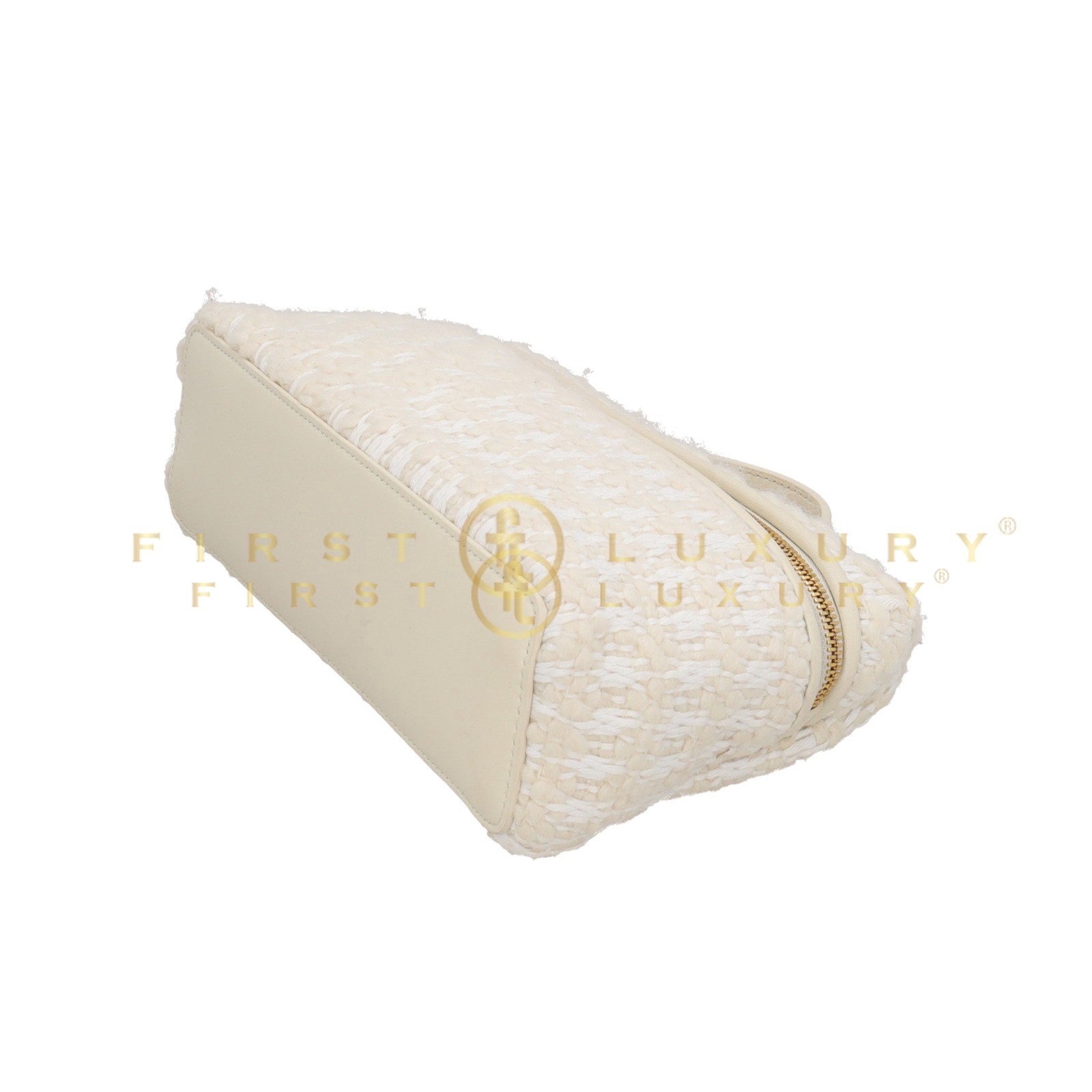 default-img