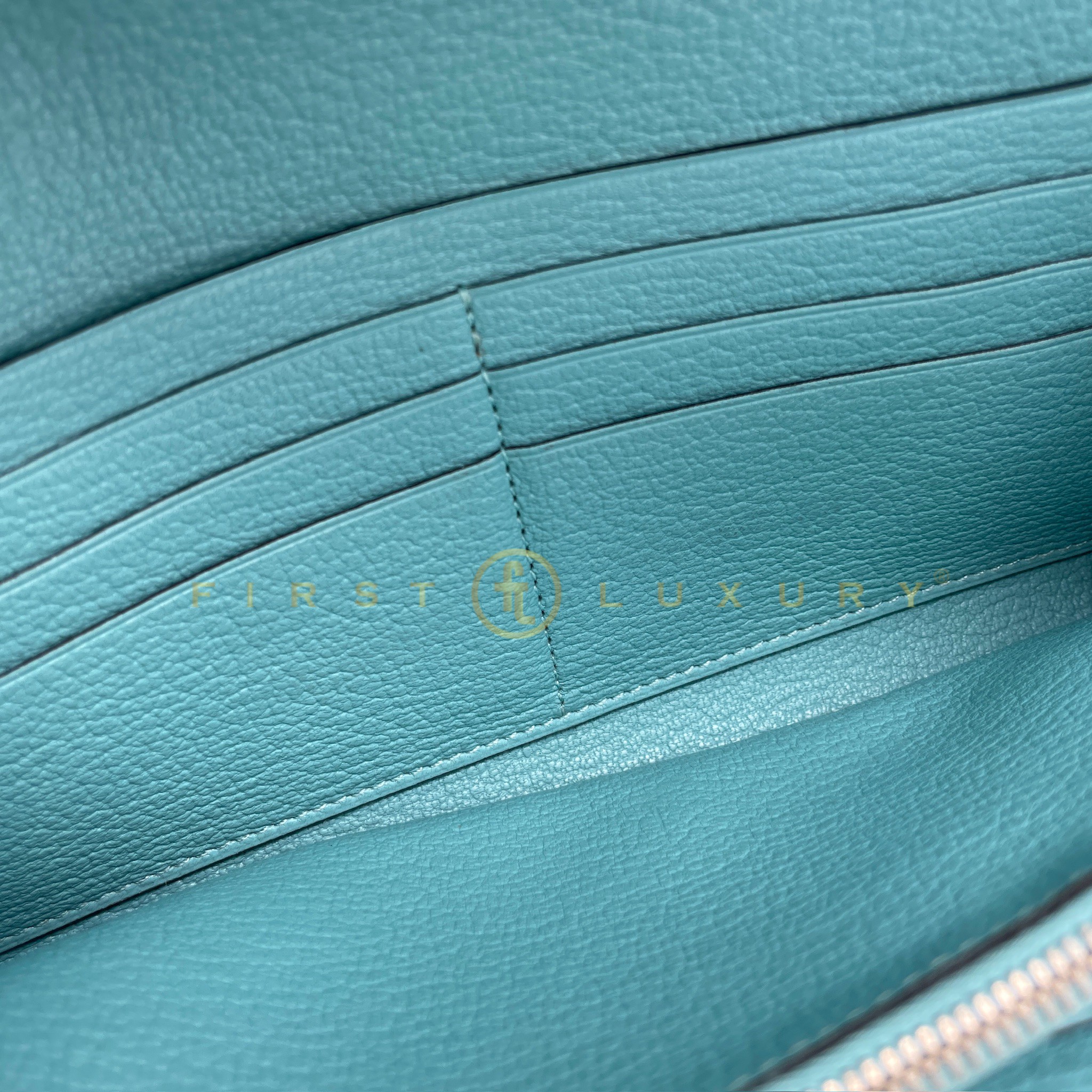 default-img