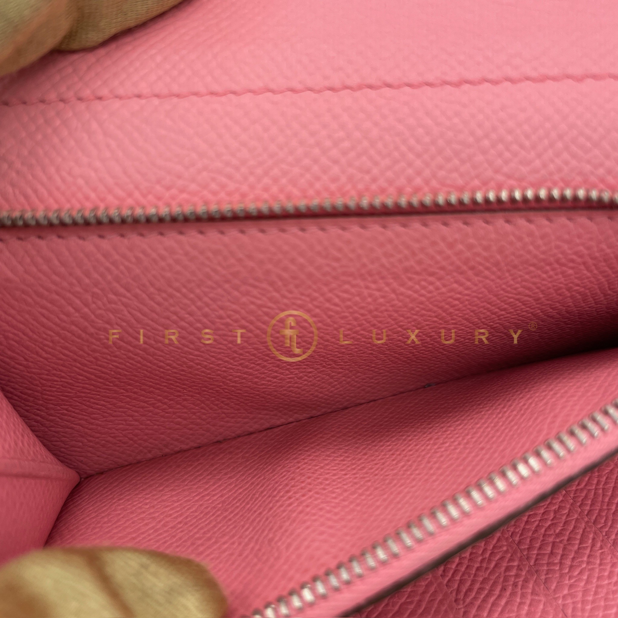 default-img