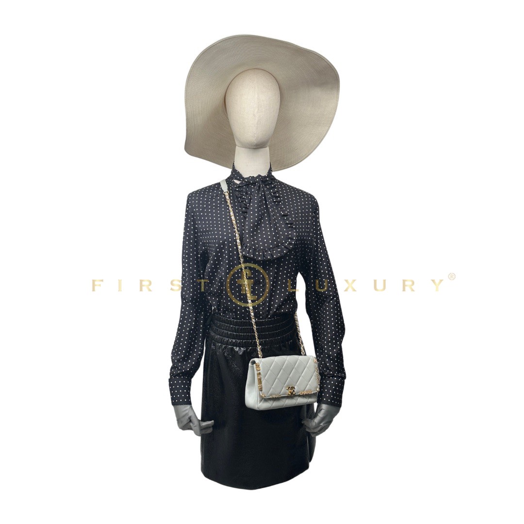 default-img