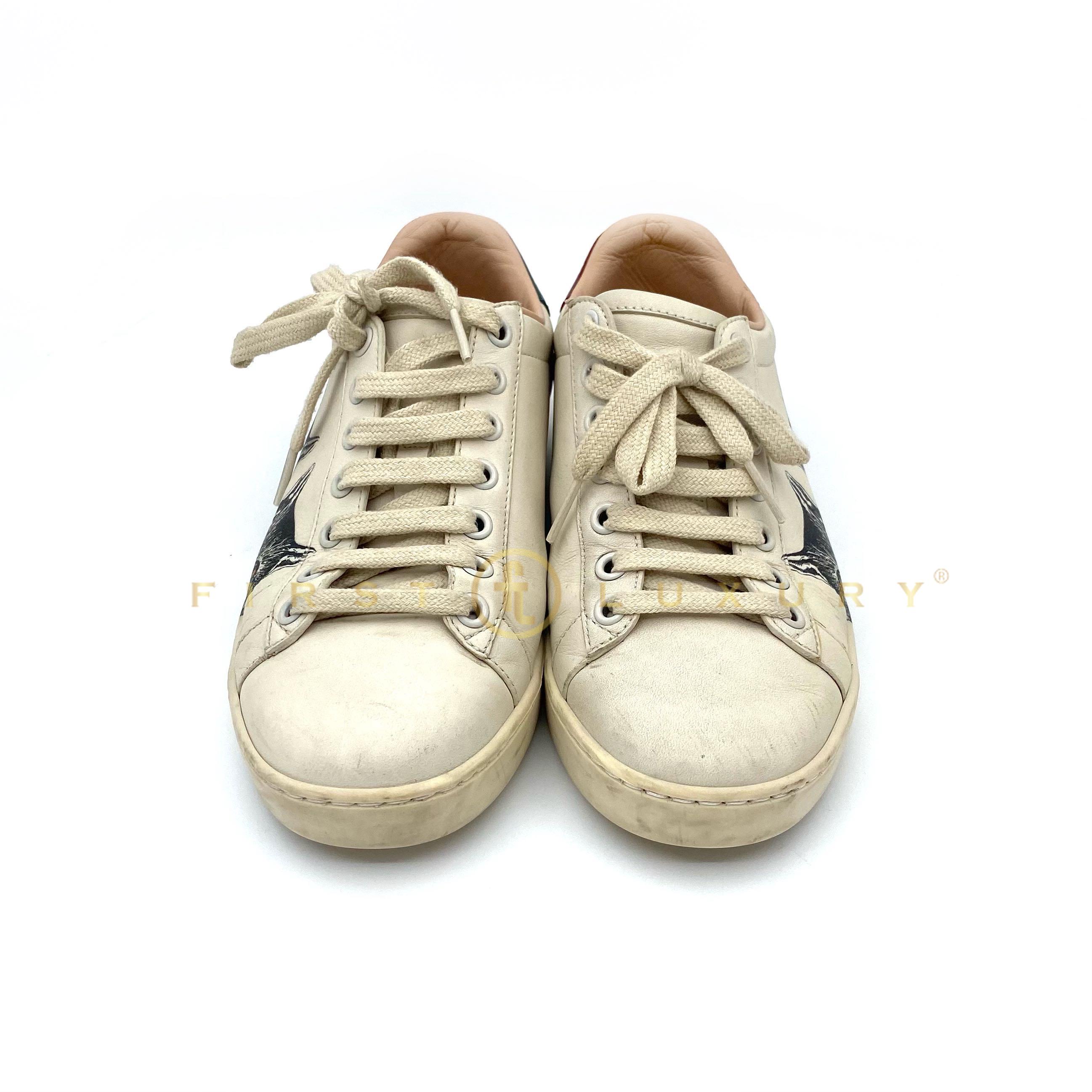 default-img