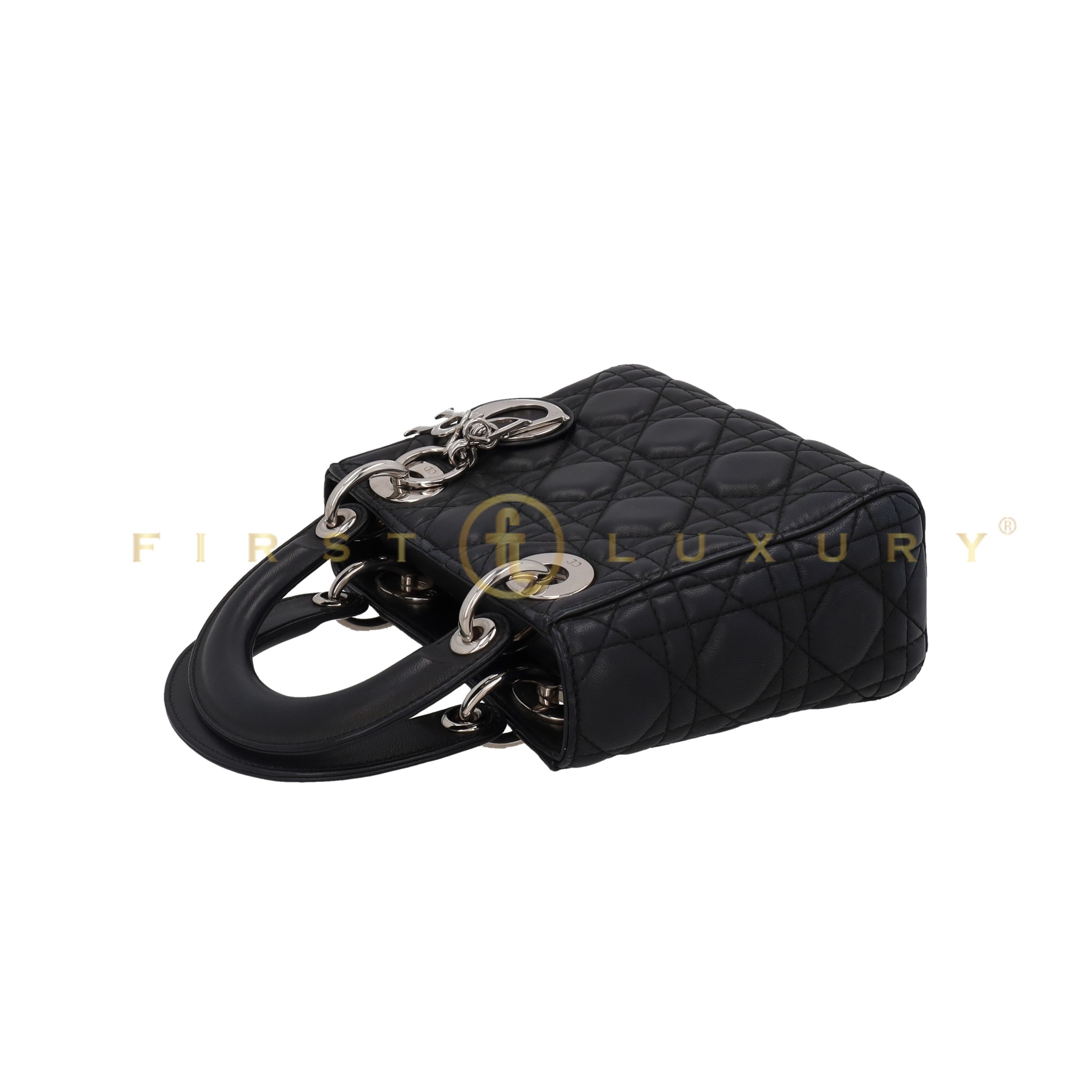 default-img