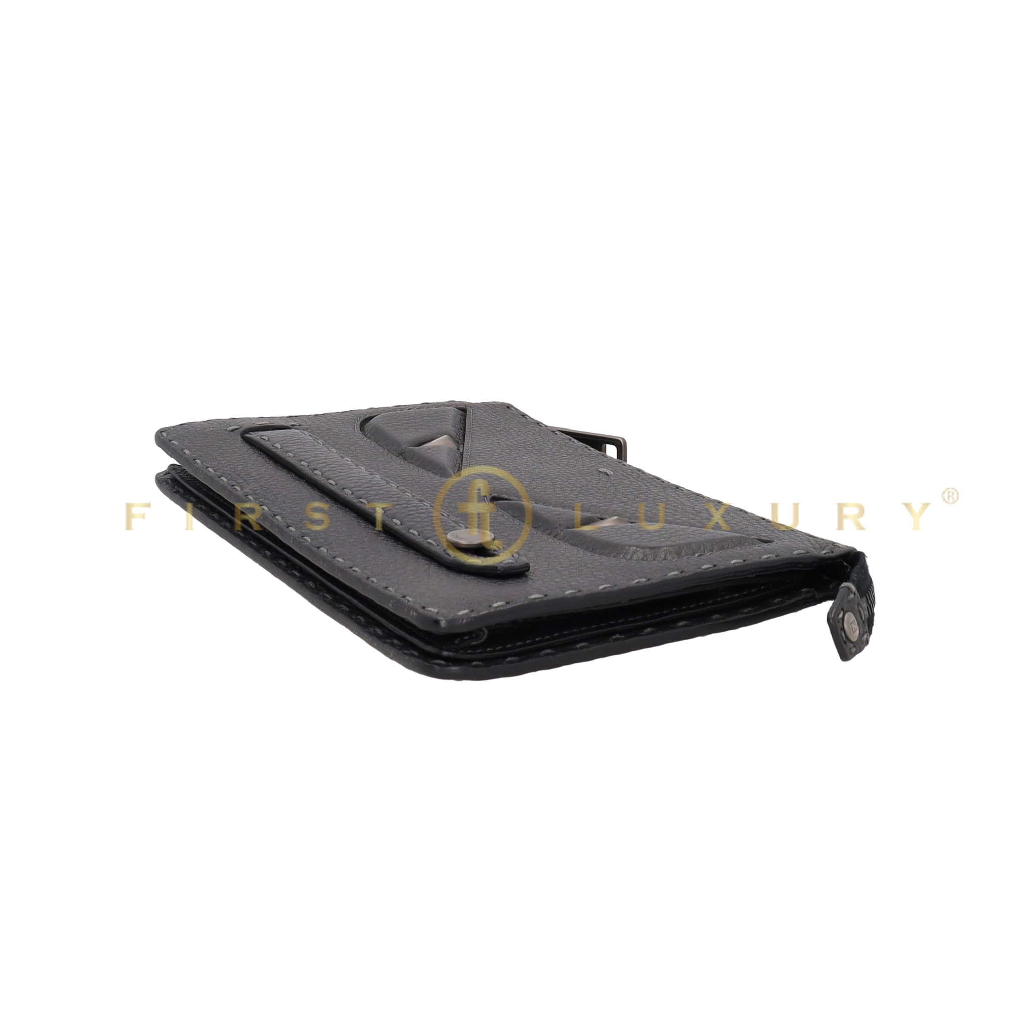 default-img