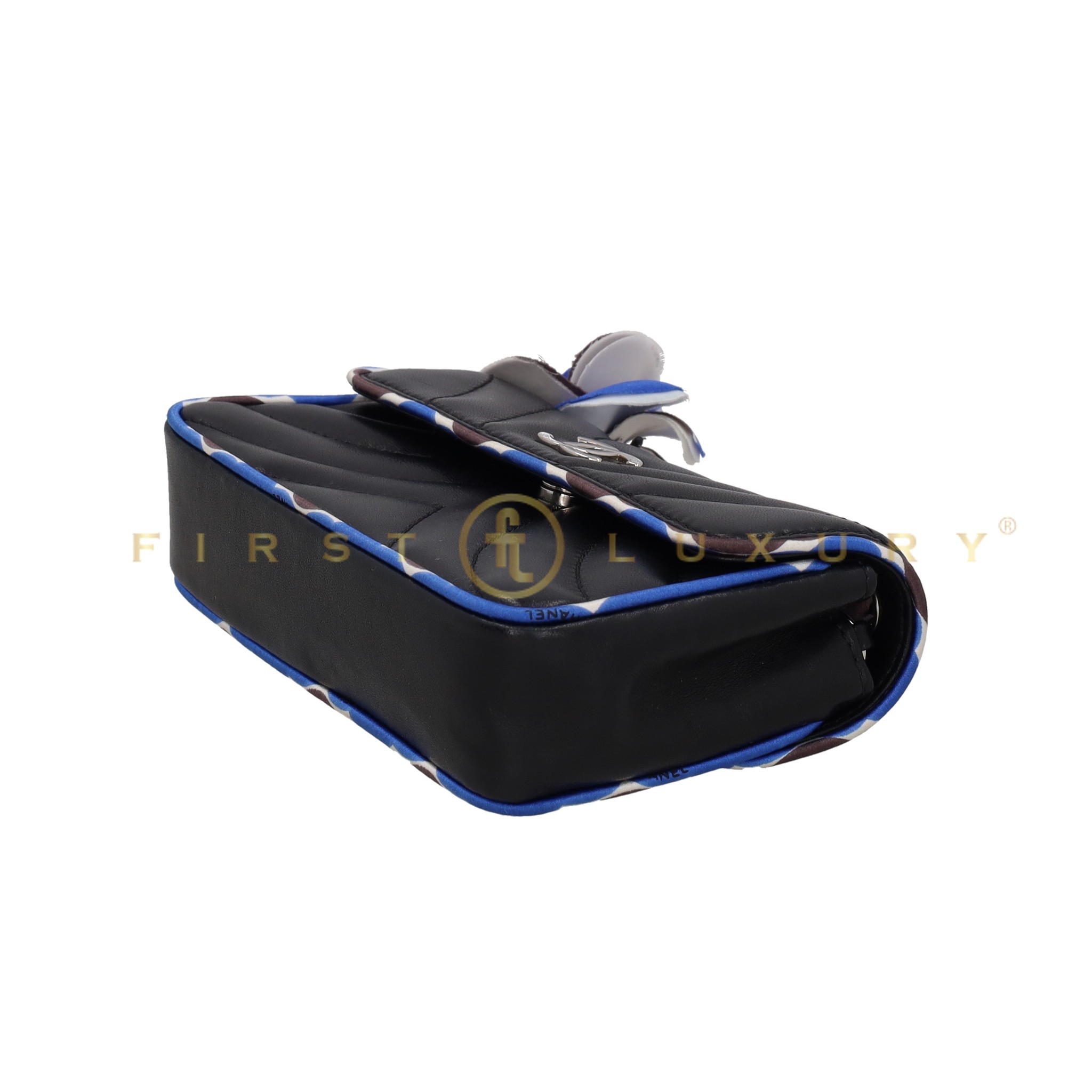 default-img