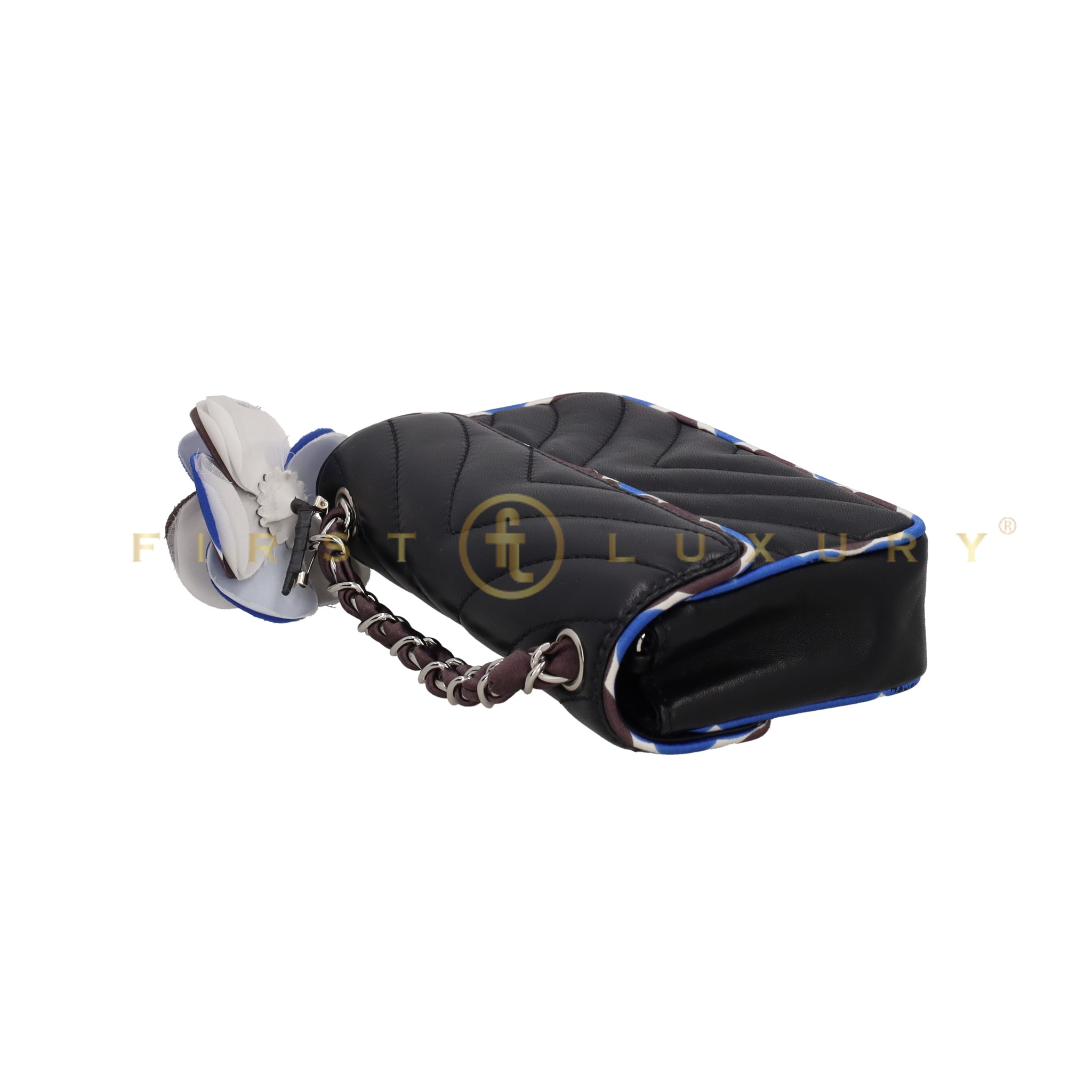 default-img