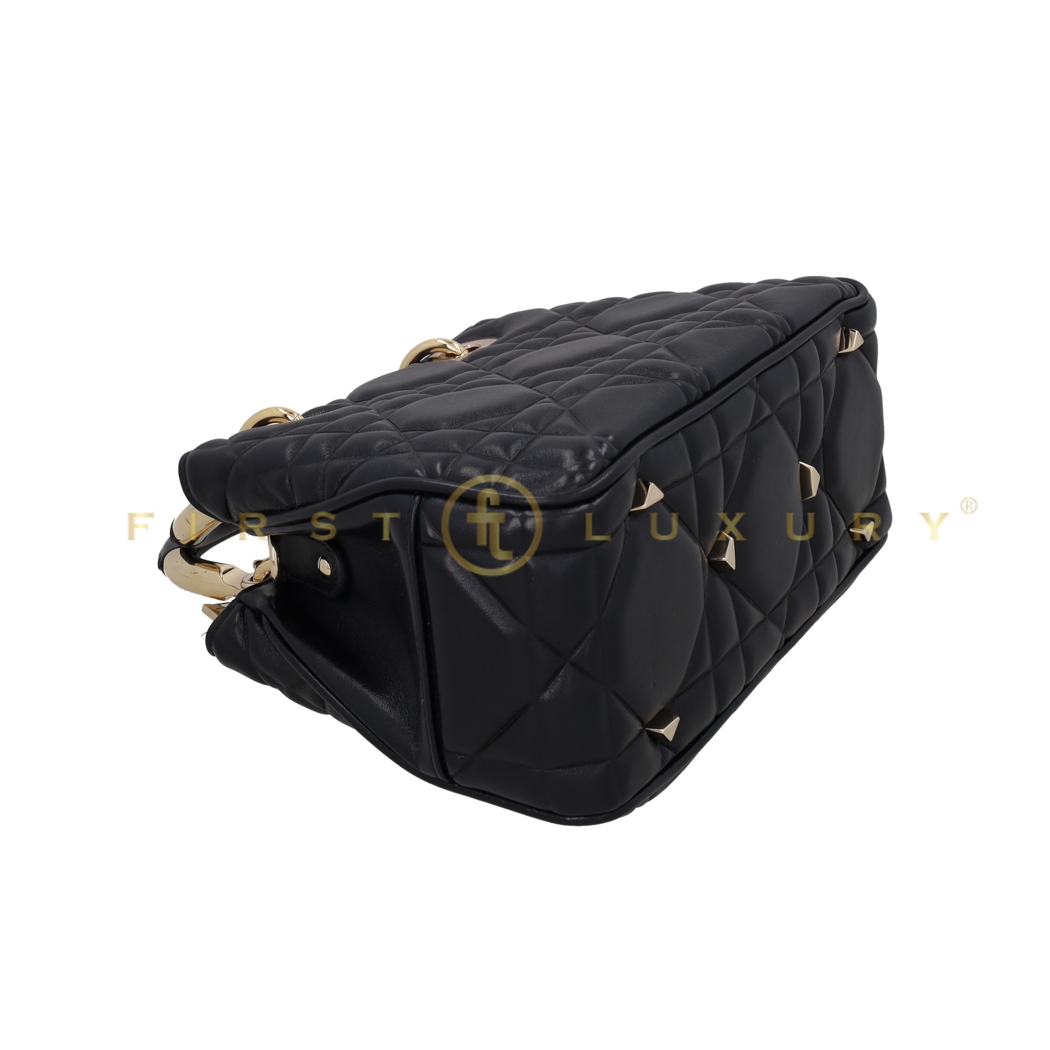 default-img