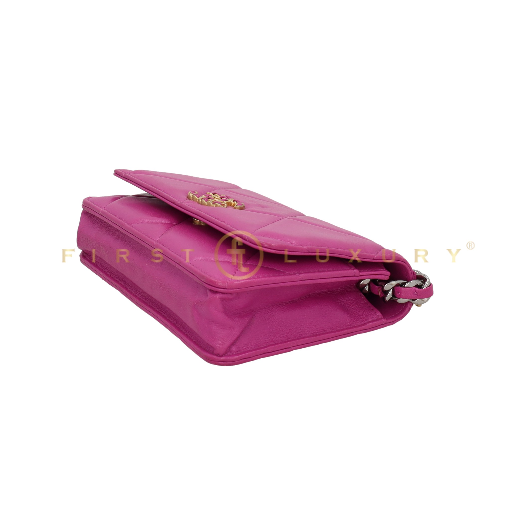 default-img