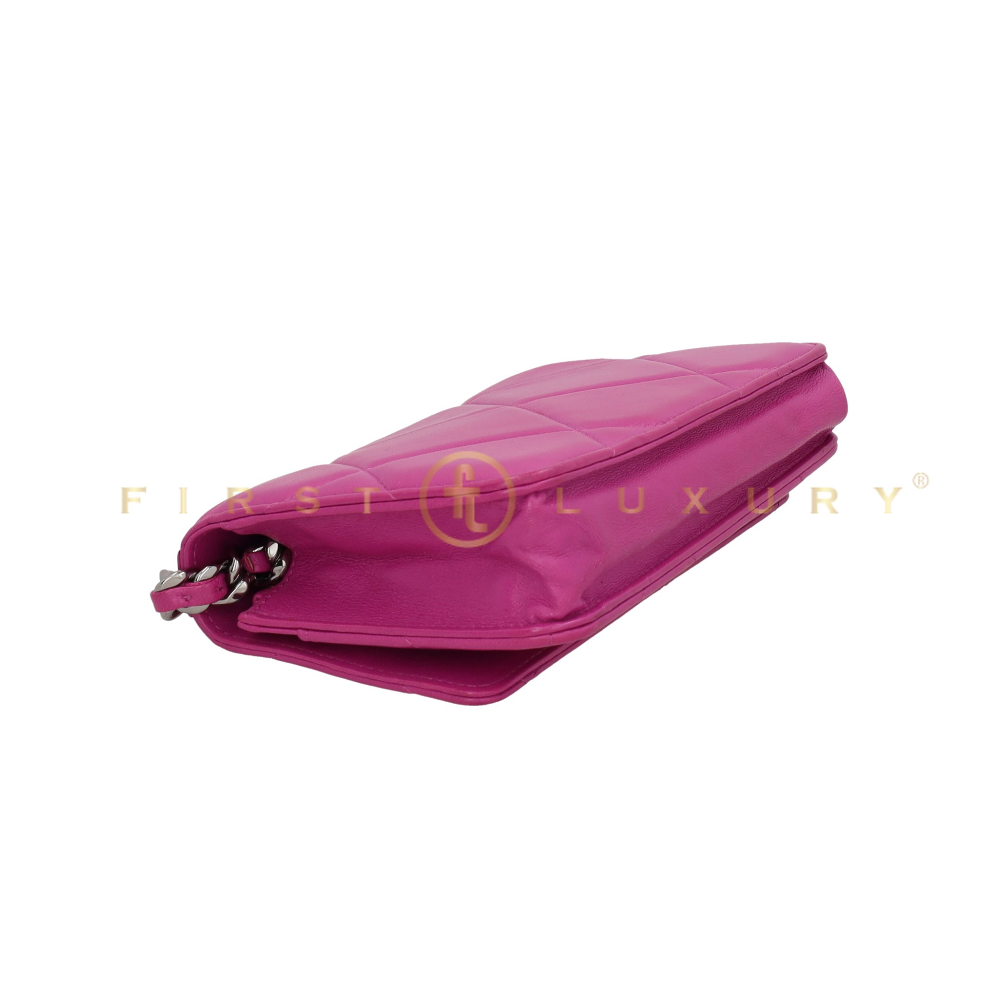 default-img