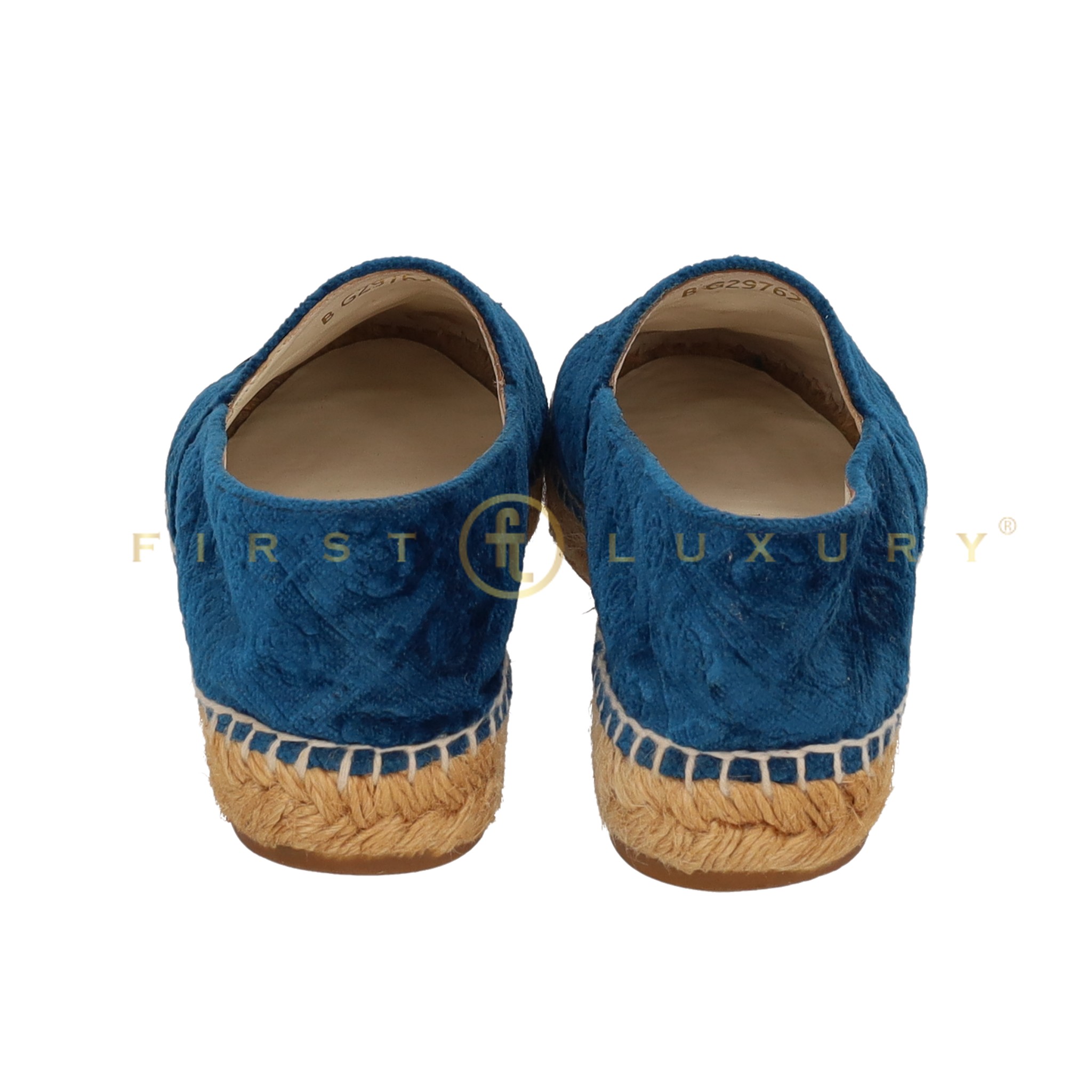 default-img