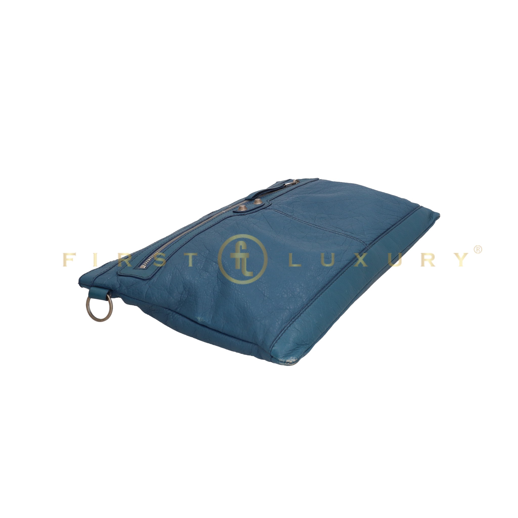 default-img