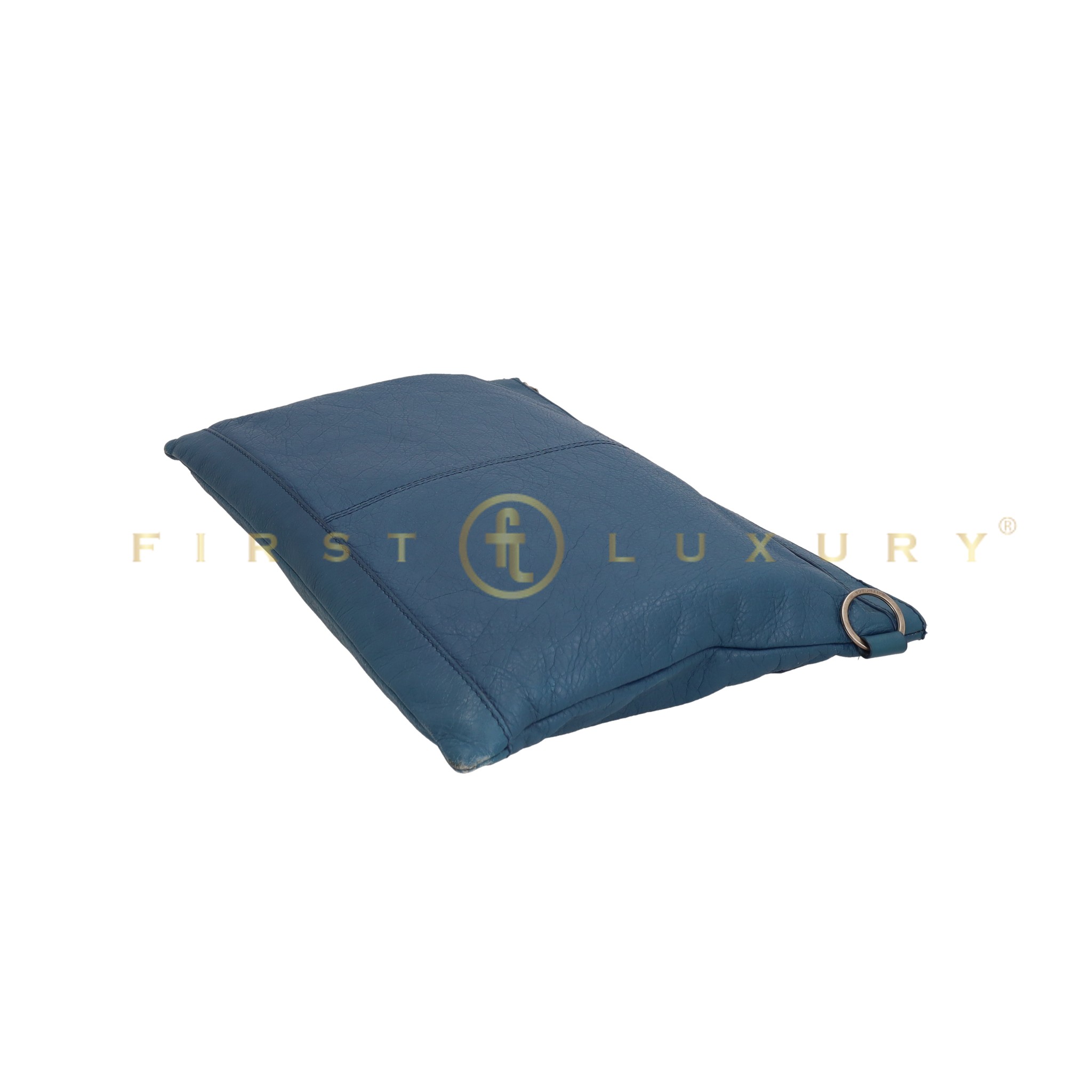 default-img