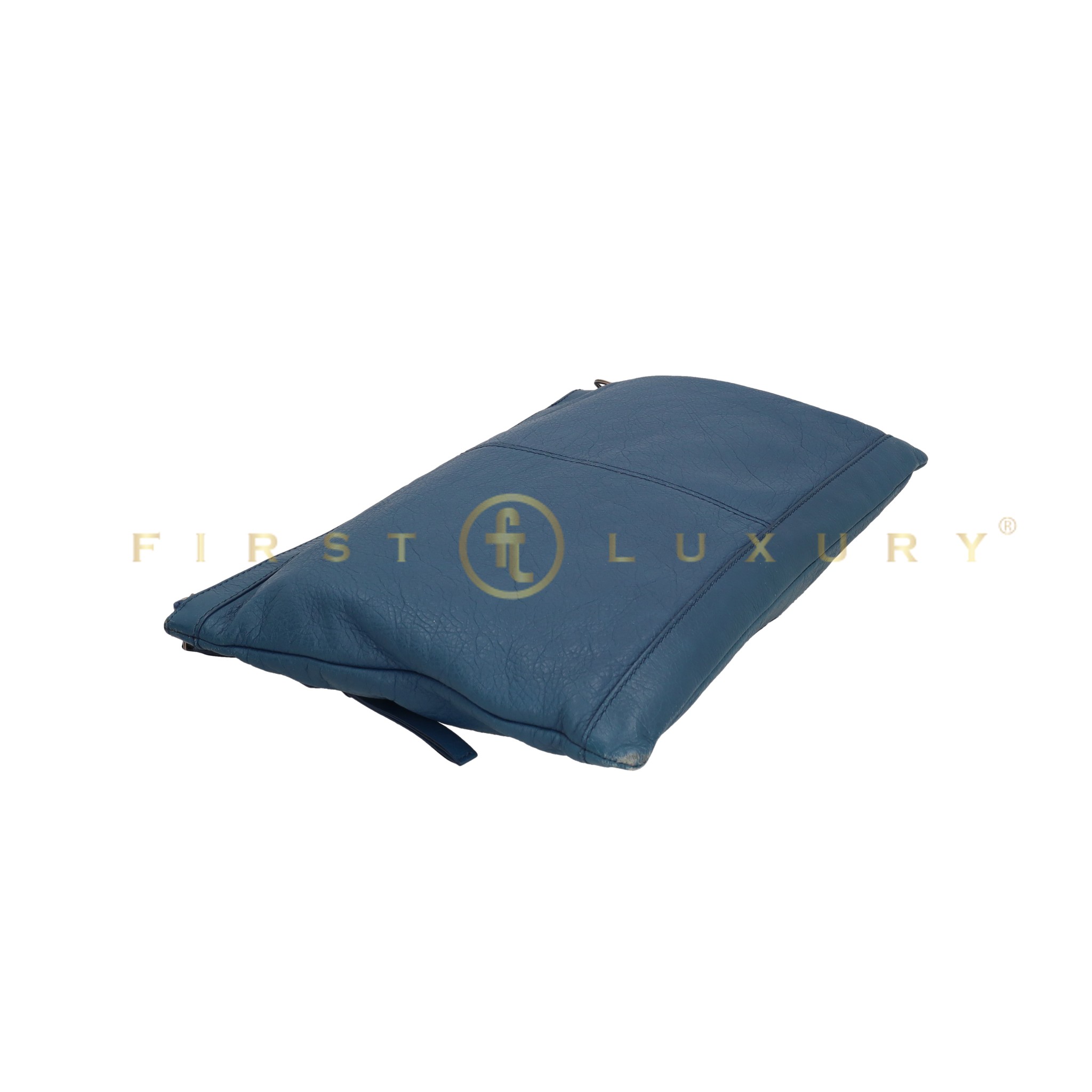 default-img