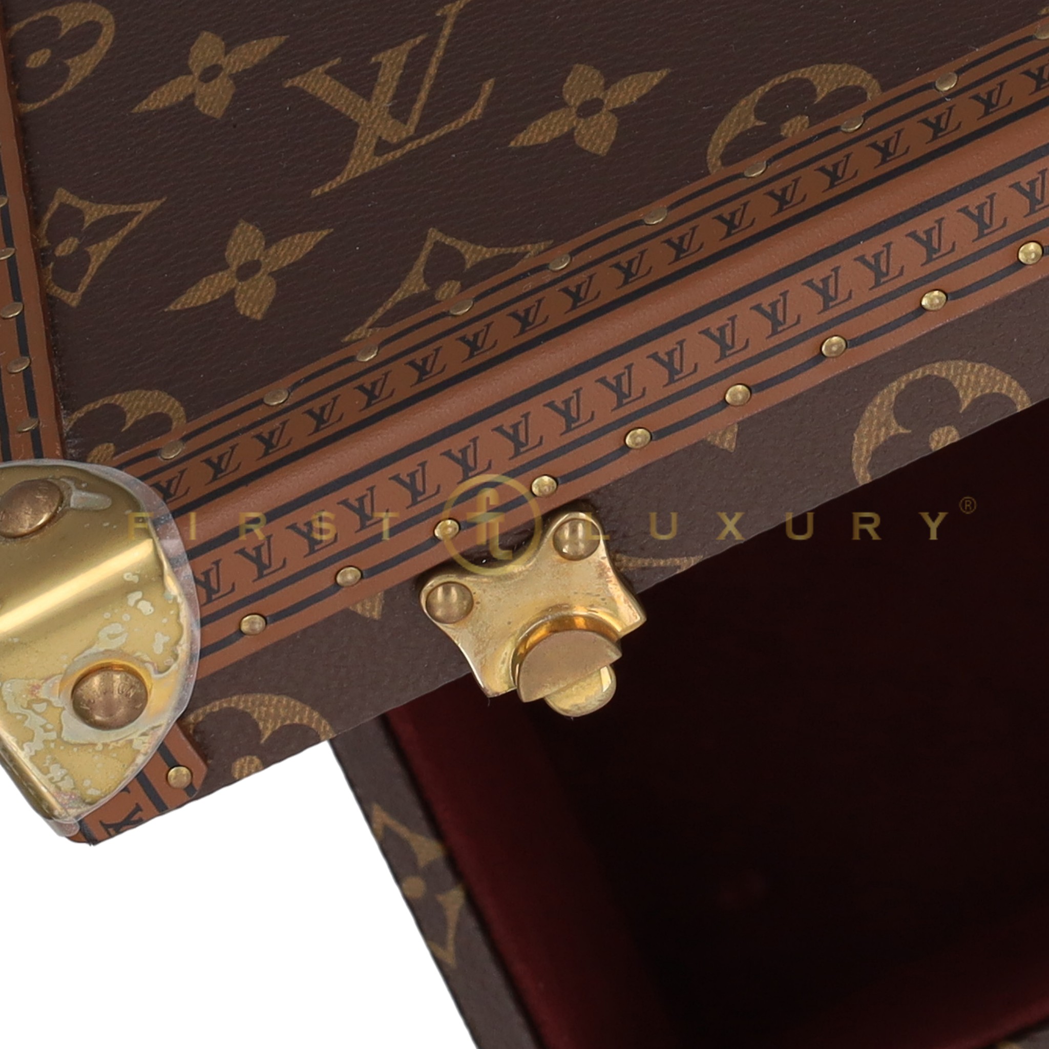 default-img