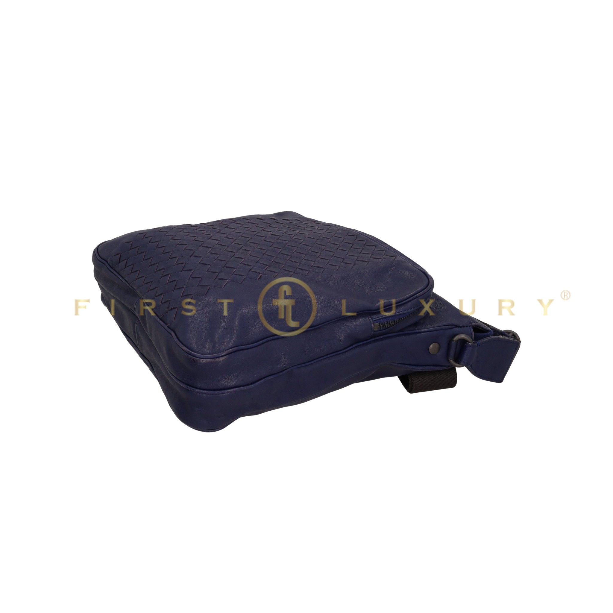 default-img