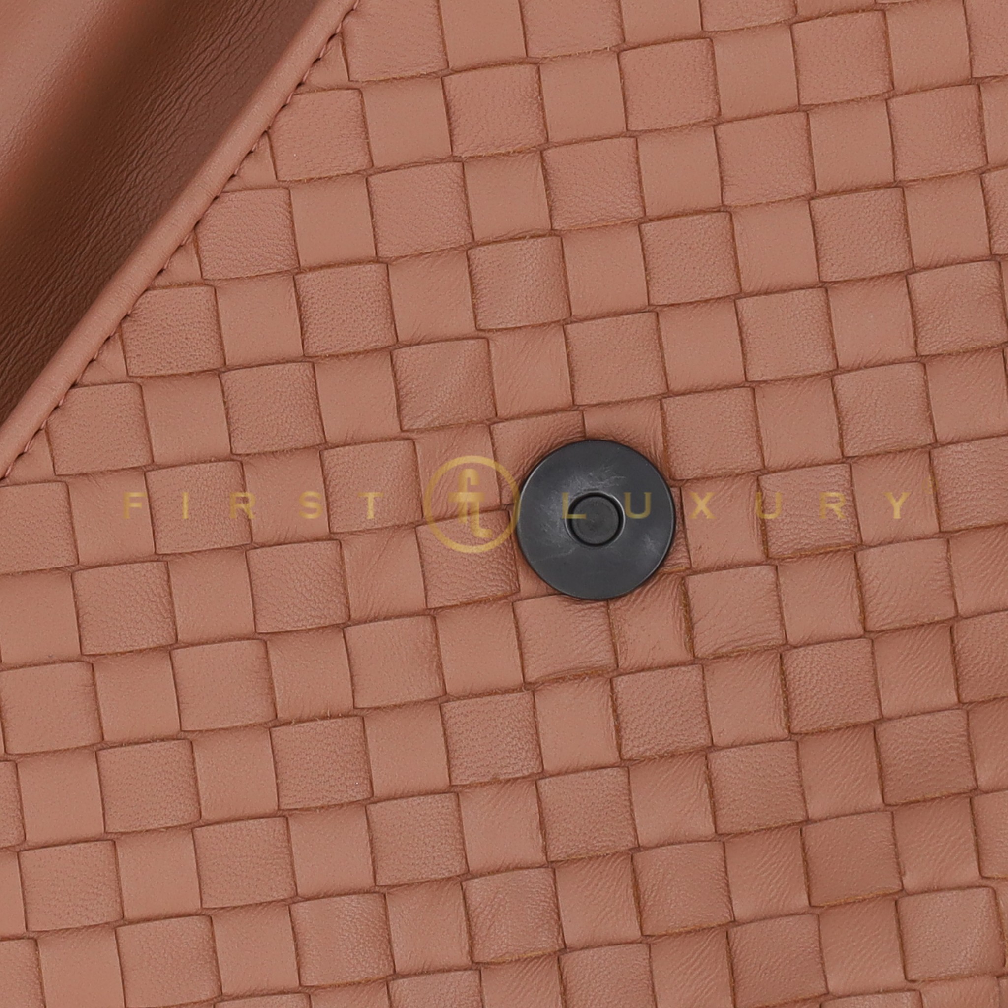 default-img